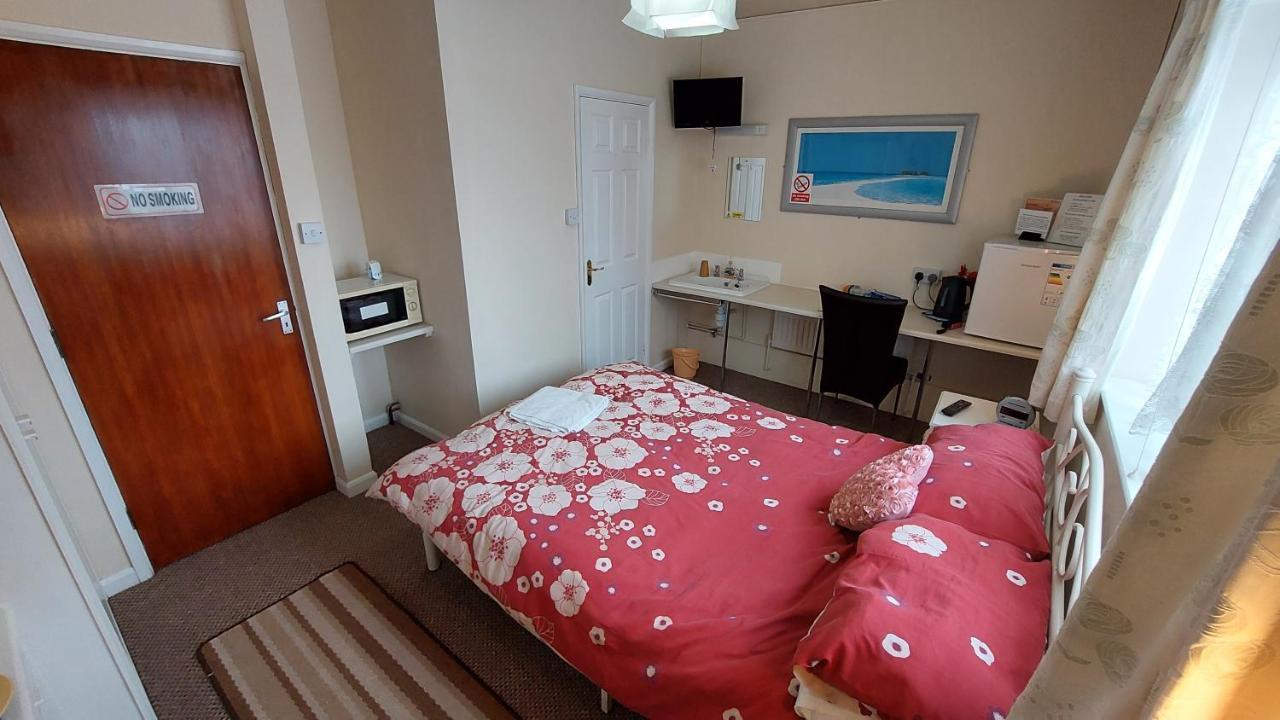 Tennyson Lodge Мейбълторп Екстериор снимка